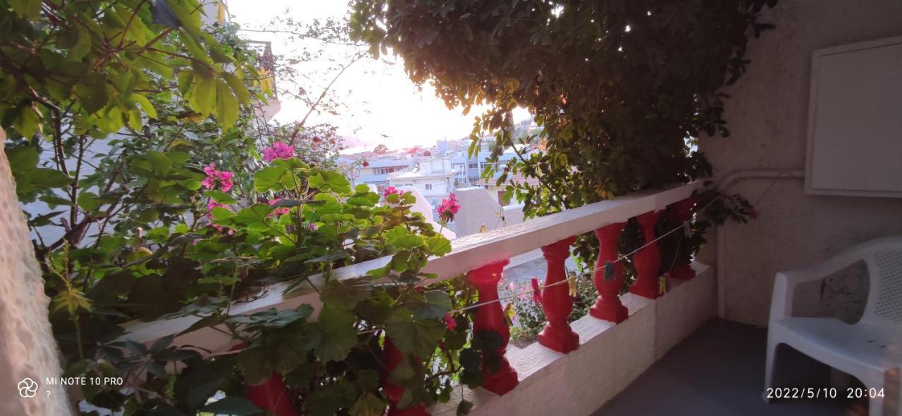 Odysseas Hotel Samos Extérieur photo